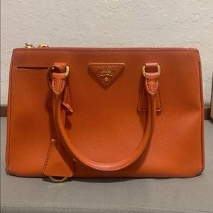 [SOLD] Authentic Prada Saffiano
